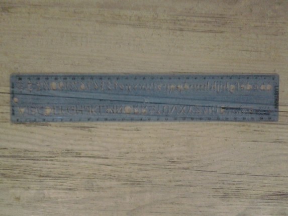 Trace-lettre 8mm - Outils de traçage